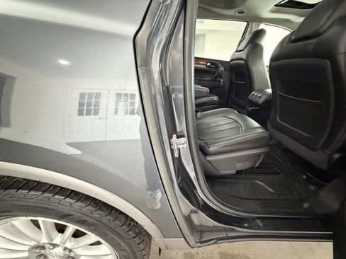 Used 2012 Buick Enclave Leather image 18