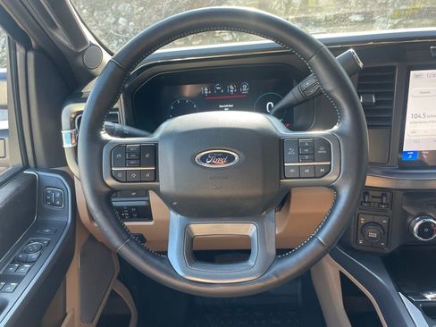 Certified 2024 Ford F250 Lariat w/ Chrome Package image 17