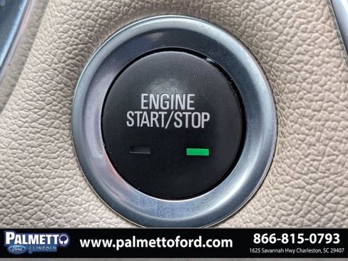 Used 2023 Chevrolet Traverse LS FWD image 25