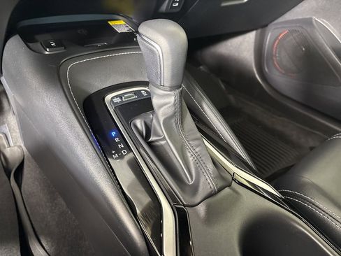 Used 2025 Toyota Corolla XSE FWD image 17