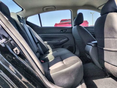 Used 2025 Nissan Altima 2.5 SV FWD image 32