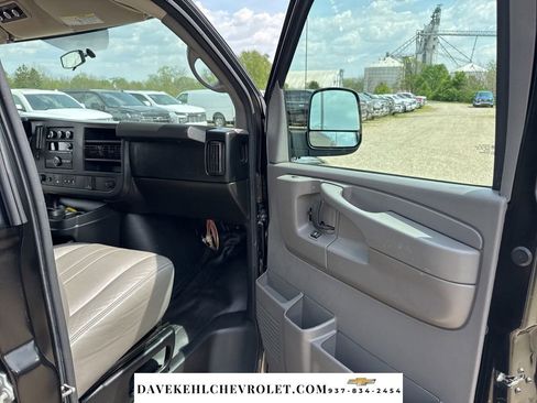 Used 2015 Chevrolet Express 2500 LS RWD image 23
