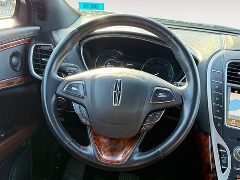 Used 2017 Lincoln MKX Reserve w/ Driver Assistance Package image 14