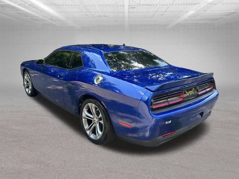 Used 2020 Dodge Challenger R/T RWD image 3