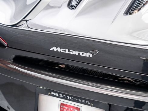 Used 2016 McLaren 570S Coupe image 34