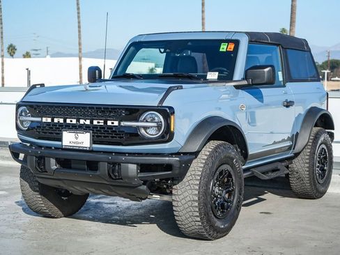 Used 2023 Ford Bronco Wildtrak image 4