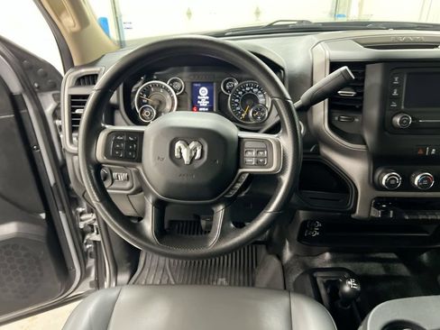 Used 2020 RAM 3500 Tradesman w/ Chrome Appearance Group AWD/4WD image 11
