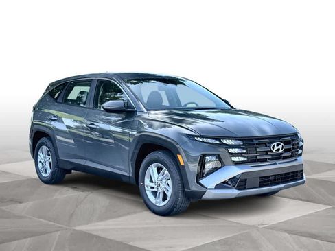 New 2026 Hyundai Tucson SE FWD image 2