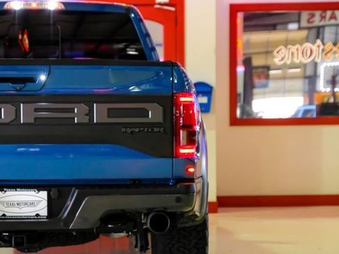 Used 2020 Ford F150 Raptor w/ Equipment Group 802A Luxury AWD/4WD image 58