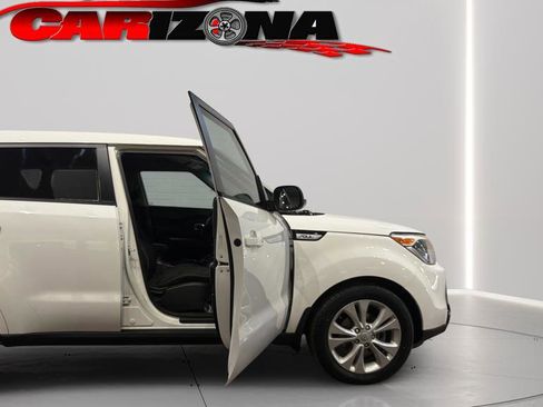 Used 2016 Kia Soul + w/ Audio Package image 17