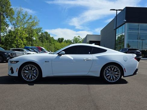 Used 2024 Ford Mustang GT Premium RWD image 2