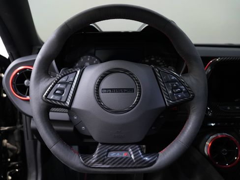 Used 2020 Chevrolet Camaro ZL1 RWD image 33