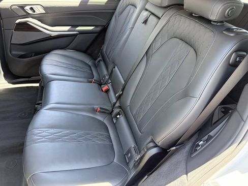 Used 2026 BMW X7 xDrive40i AWD/4WD image 18