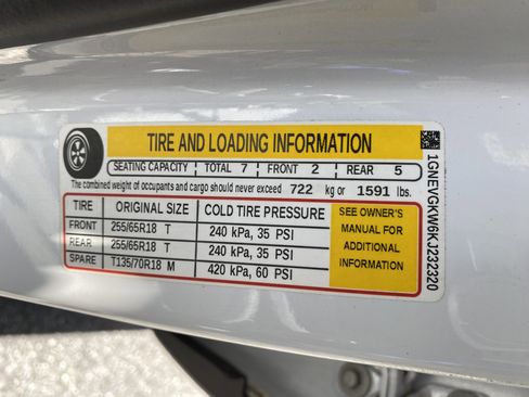 Used 2019 Chevrolet Traverse LT w/ LPO, Floor Liner Package AWD/4WD image 38
