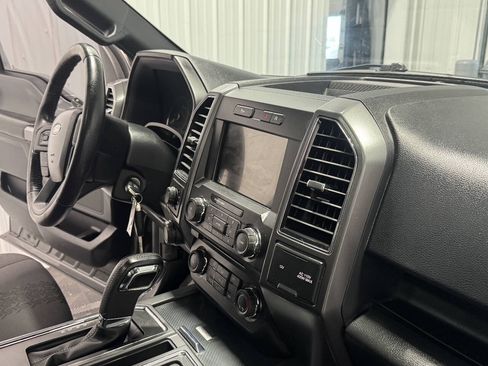 Used 2018 Ford F150 XLT w/ Equipment Group 302A Luxury AWD/4WD image 19