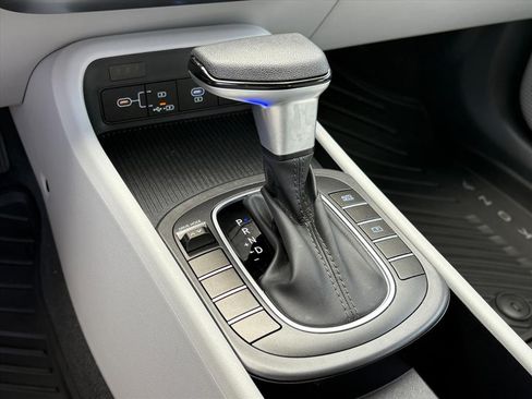 Used 2026 Hyundai Kona SE FWD image 22