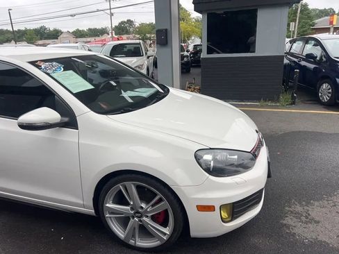 Used 2014 Volkswagen GTI Wolfsburg Edition image 19