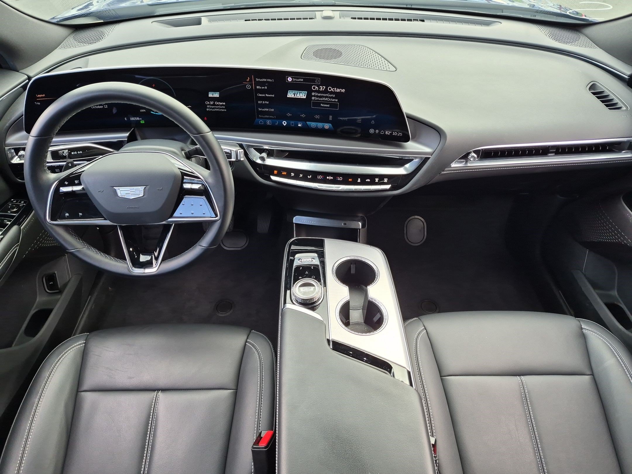 Used 2024 Cadillac Lyriq Tech w/ Driver Assist Package RWD image 28