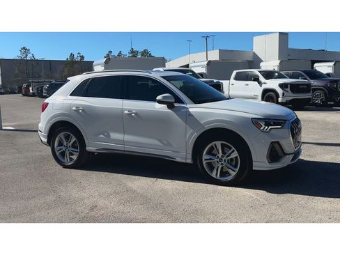 Used 2022 Audi Q3 2.0T Premium Plus image 2