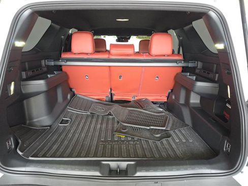 Used 2025 Toyota 4Runner SR5 AWD/4WD image 22