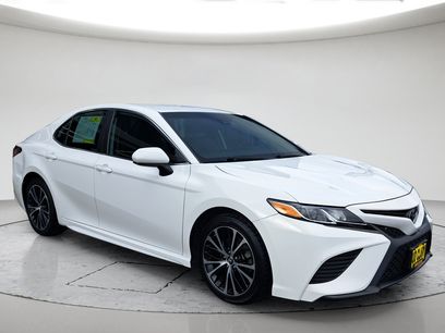 Used 2019 Toyota Camry SE w/ Carpet Mat Package