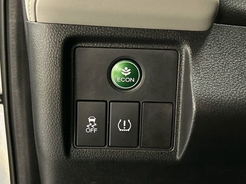 Used 2018 Honda HR-V LX image 20