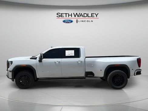 Used 2026 GMC Sierra 3500 Denali Ultimate AWD/4WD image 4