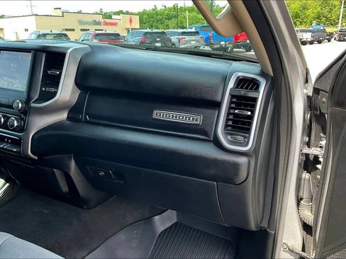 Used 2020 RAM 1500 Big Horn AWD/4WD image 17