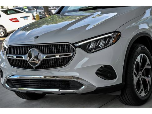 New 2026 Mercedes-Benz GLC 350e 4MATIC image 4