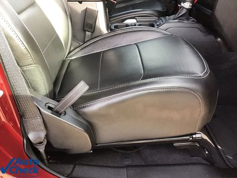 Used 2022 Jeep Wrangler Unlimited Sahara image 22