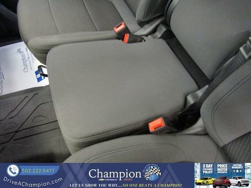 Used 2022 Chevrolet Silverado 2500 Custom w/ Custom Value Package AWD/4WD image 36