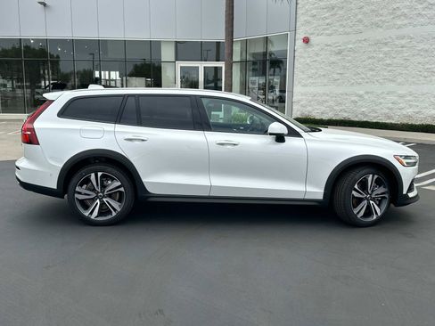 New 2026 Volvo V60 B5 Cross Country Plus w/ Climate Package image 3