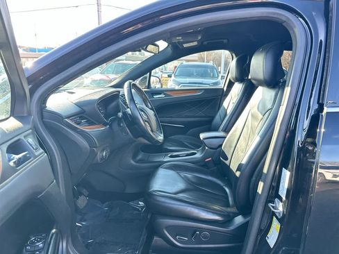 Used 2017 Lincoln MKC Select w/ Lincoln MKC Climate Package image 21