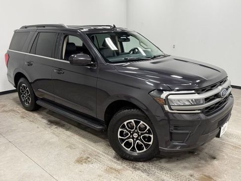 Certified 2024 Ford Expedition XLT image 41