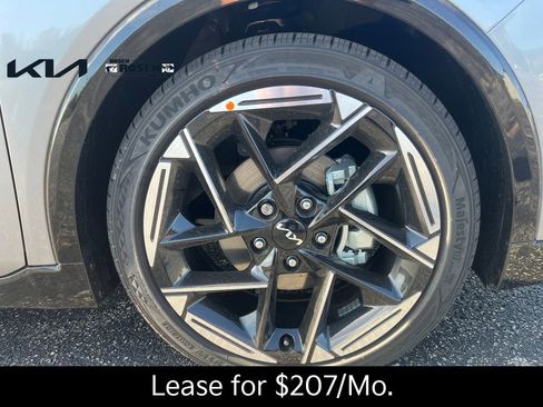 New 2025 Kia K4 GT-Line image 11