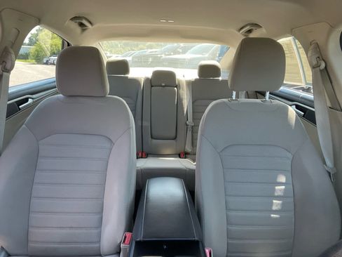 Used 2020 Ford Fusion SE AWD/4WD image 27
