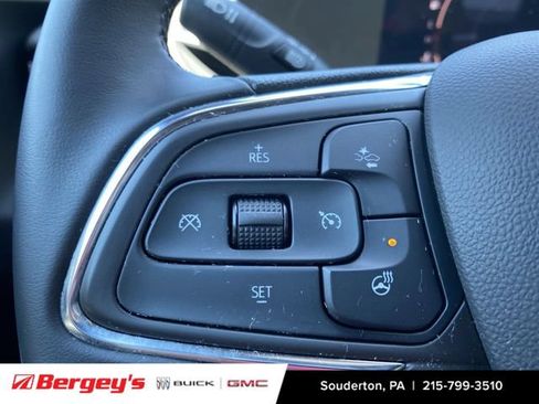 Certified 2025 Buick Envista Sport Touring FWD image 40