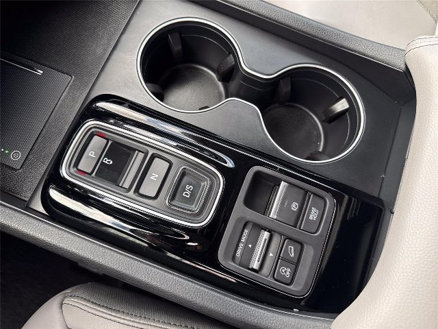 Used 2025 Honda Pilot EX-L image 16