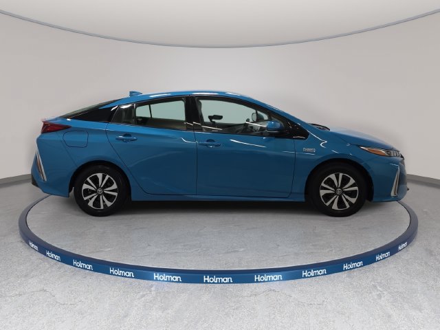 Used 2017 Toyota Prius Prime Premium FWD image 5