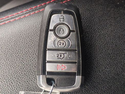 Used 2024 Ford Escape ST-Line image 35