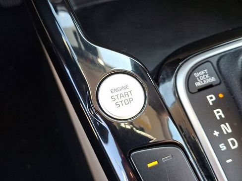 Used 2024 Kia Soul EX FWD image 24
