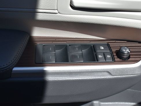 Certified 2024 Toyota Sienna LE AWD/4WD image 16