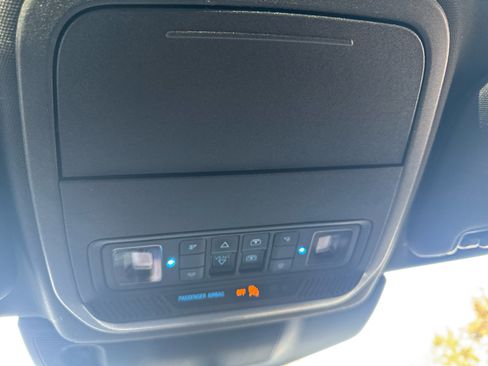 Used 2020 Ford Explorer ST image 35