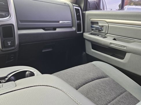 Used 2019 RAM 1500 Big Horn image 11