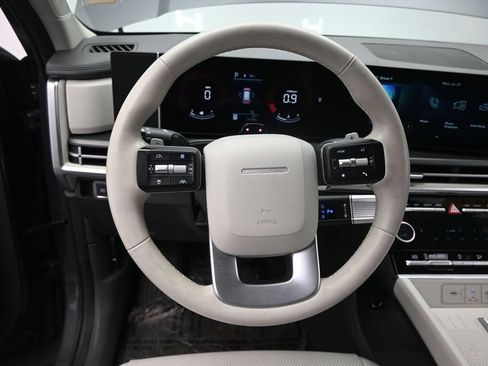 Used 2025 Hyundai Santa Fe SEL FWD image 36