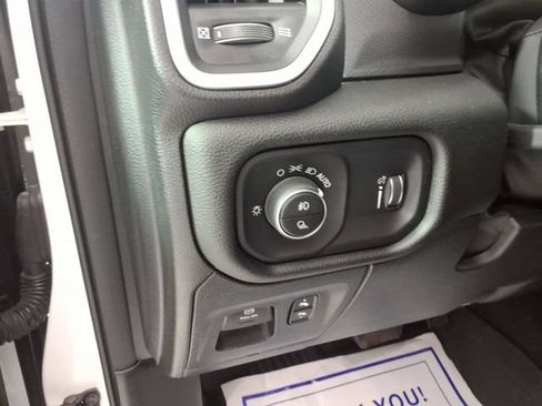 Used 2023 RAM 1500 Big Horn AWD/4WD image 16