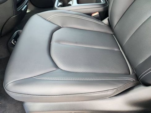 New 2026 Chrysler Pacifica Select AWD/4WD image 23