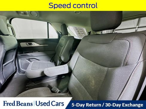 Certified 2025 Ford Explorer Active image 30