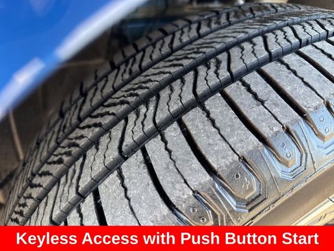 Used 2023 Mercedes-Benz GLC 300 4MATIC image 11