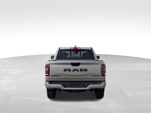 New 2026 RAM 1500 4x4 Crew Cab image 7